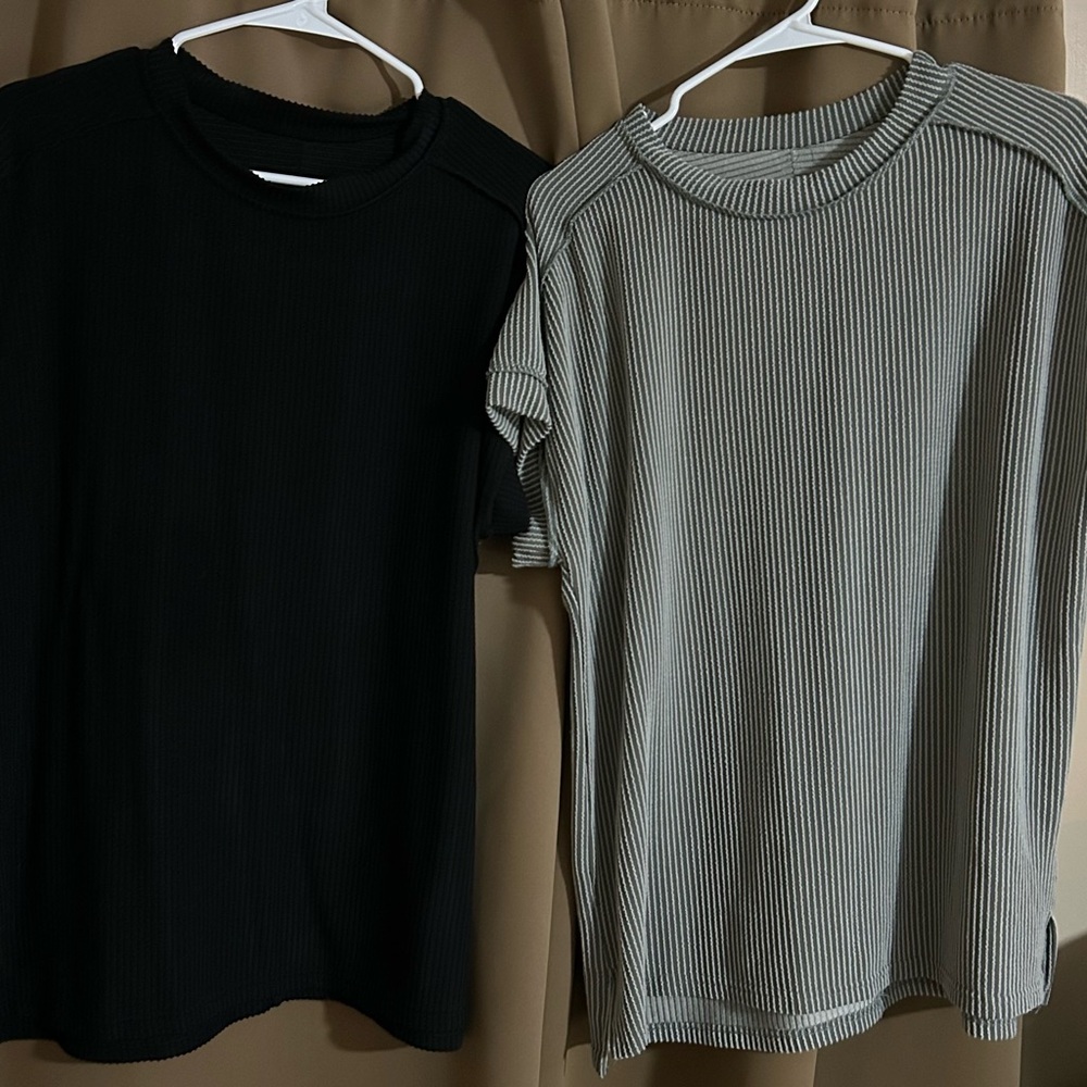 Women's Black and Gray Ribbed Tops